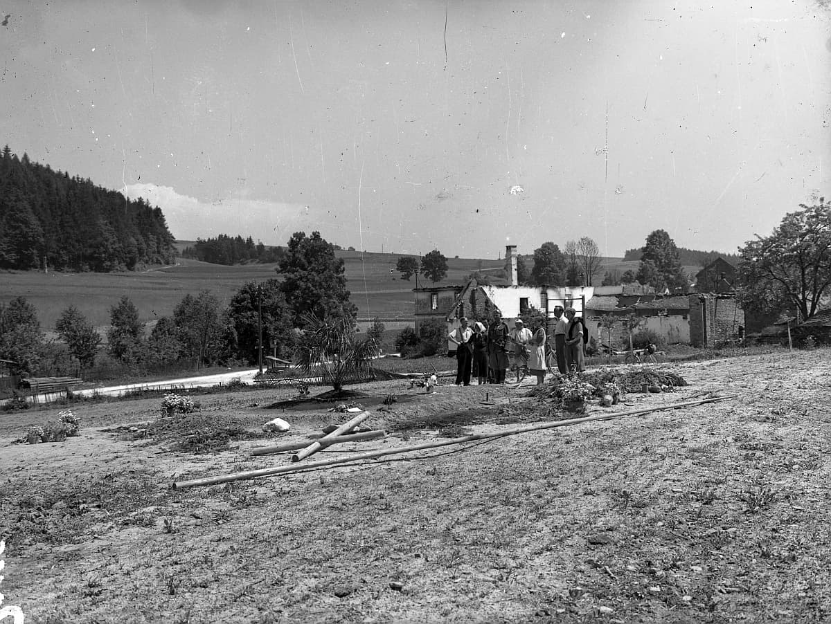 Javoříčko krátce po vypálení v květnu 1945, snímek 5